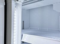 Combisteel Getränkekühlschrank mit 2 Türen – 670 Liter, Umluft, fahrbar